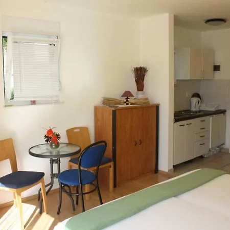 Appartamento In With Balcony, Air Conditioning, Wifi 4328-4 Traù