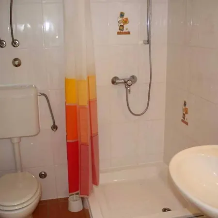 Apartment In With Balcony, Air Conditioning, Wifi 4328-4